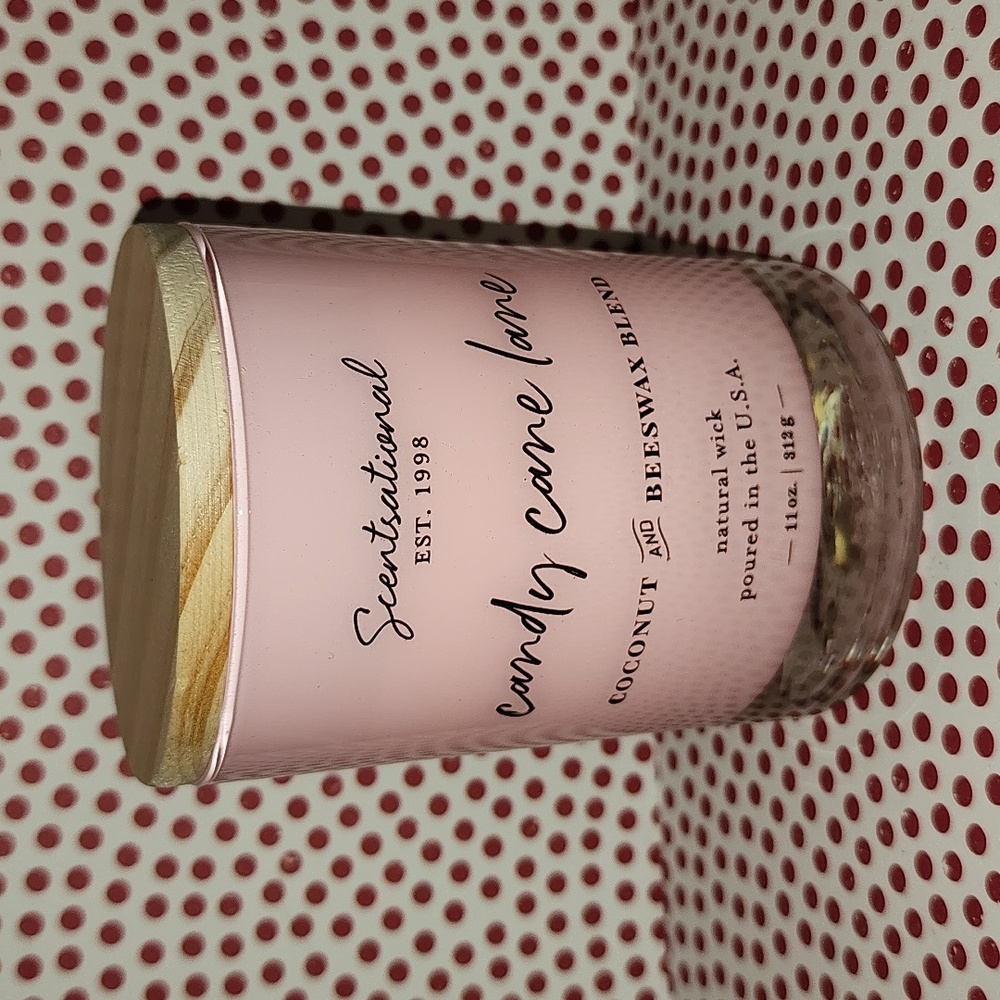 Brand New Scentsational Candy Cane Lane  candle